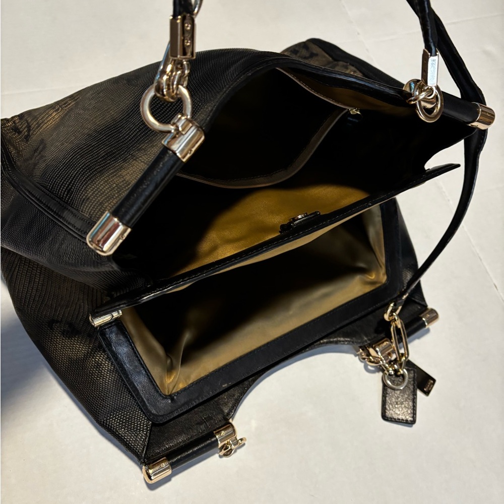 COACH limited edition handbag. Black w/slight gold shimmer. Gold hardware - Picture 7 of 16